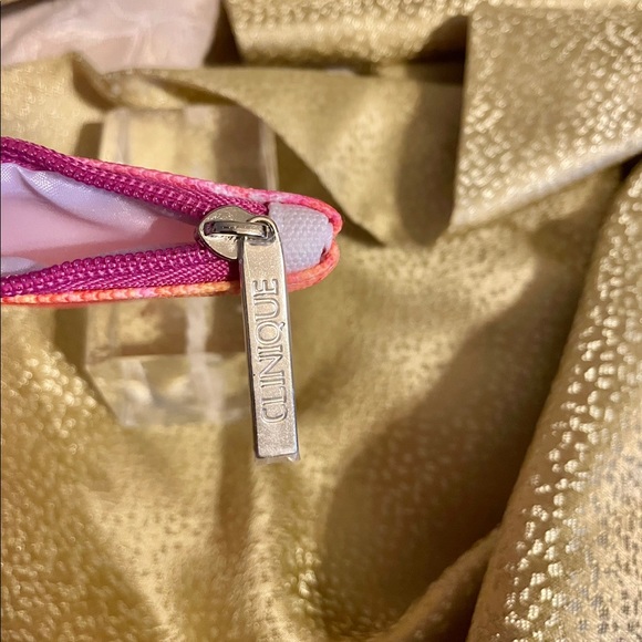 🔴 Discounted SHIPPING 🌷Clinique Set - Picture 9 of 9